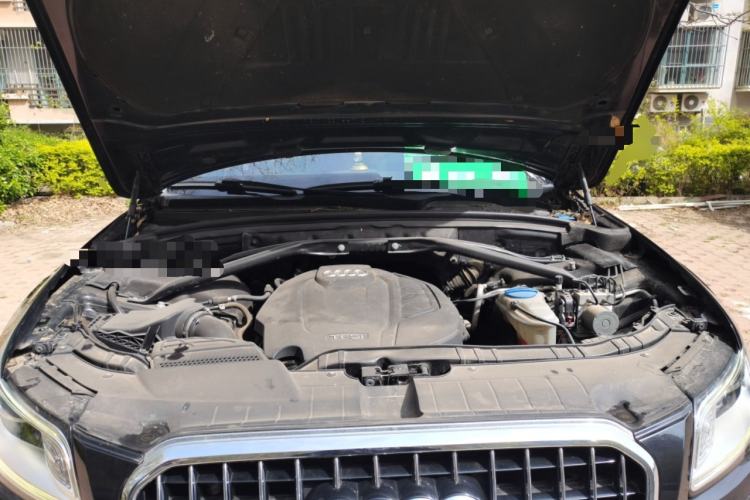Used Audi Q5 2016 40 TFSI Trendy Edition Engine Bay
