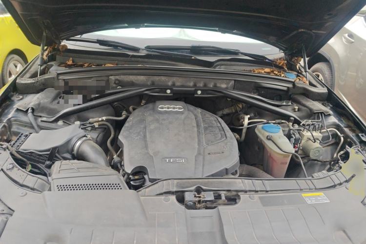Used Audi Q5 2016 40 TFSI Technology Edition Engine Bay