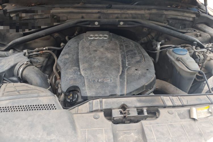 Used Audi Q5 2016 40 TFSI Technology Edition Engine Bay