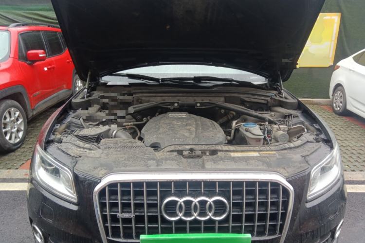 Used Audi Q5 2016 40 TFSI Technology Edition Engine Bay