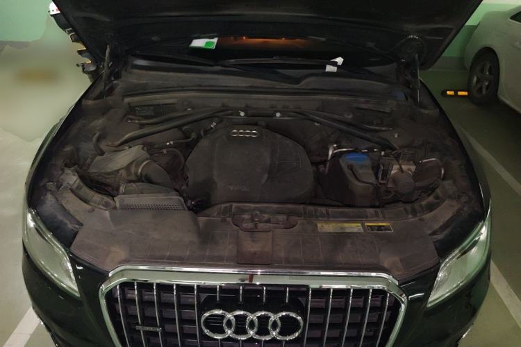 Used Audi Q5 2016 40 TFSI Technology Edition Engine Bay