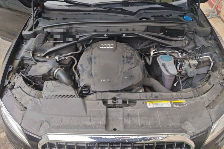 Used Audi Q5 2016 40 TFSI Technology Edition Engine Bay