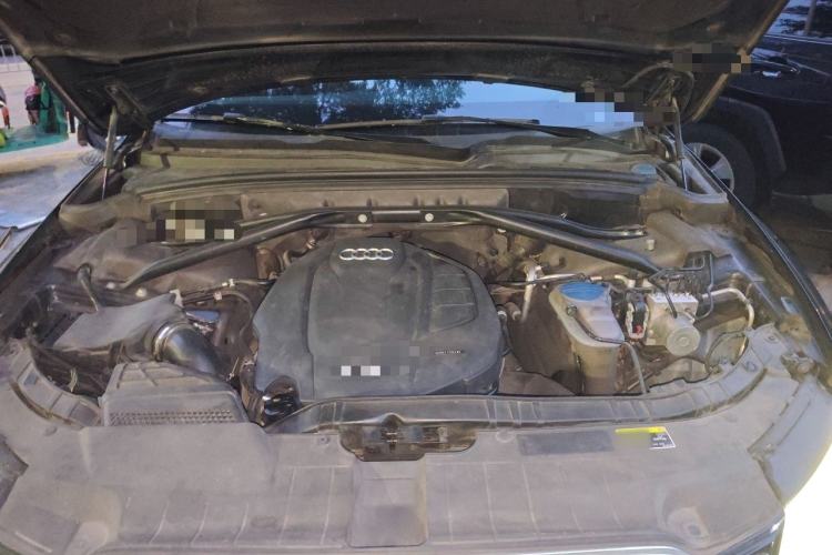 Used Audi Q5 2016 40 TFSI Technology Edition Engine Bay
