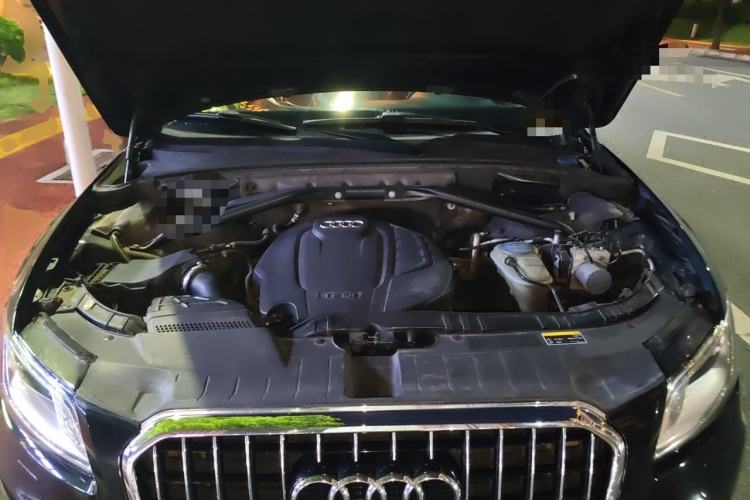 Used Audi Q5 2016 40 TFSI Trendy Edition Engine Bay