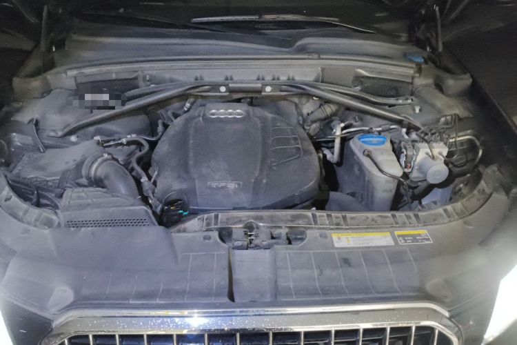 Used Audi Q5 2016 40 TFSI Technology Edition Engine Bay