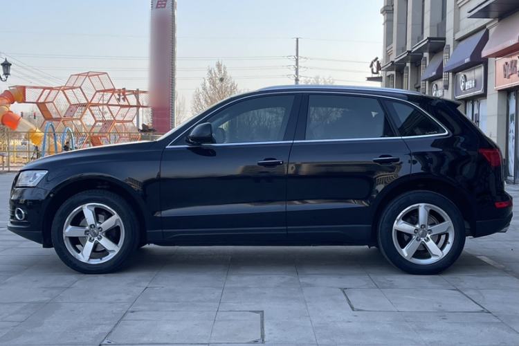 Used Audi Q5 2016 40 TFSI Technology Edition Exterior 2