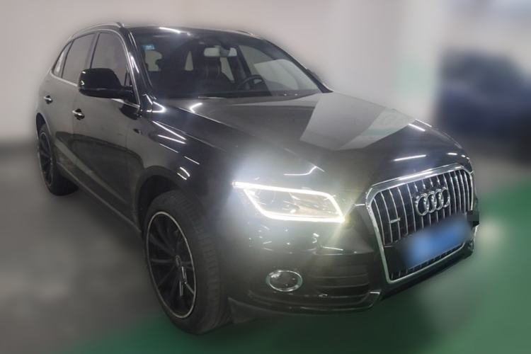 Used Audi Q5 2016 40 TFSI Technology Edition Front Right 45 Deg