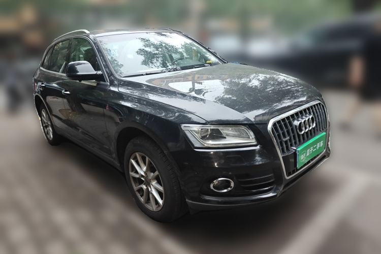 Used Audi Q5 2016 40 TFSI Trendy Edition Front Right 45 Deg
