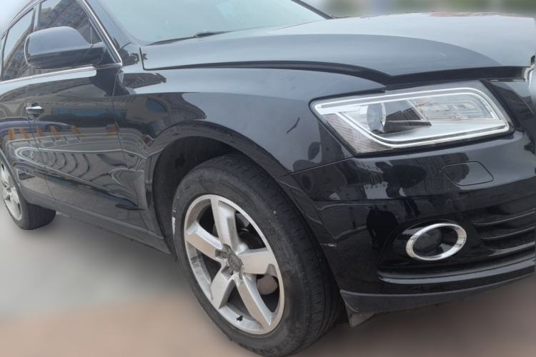 Used Audi Q5 2016 40 TFSI Technology Edition Front Right 45 Deg