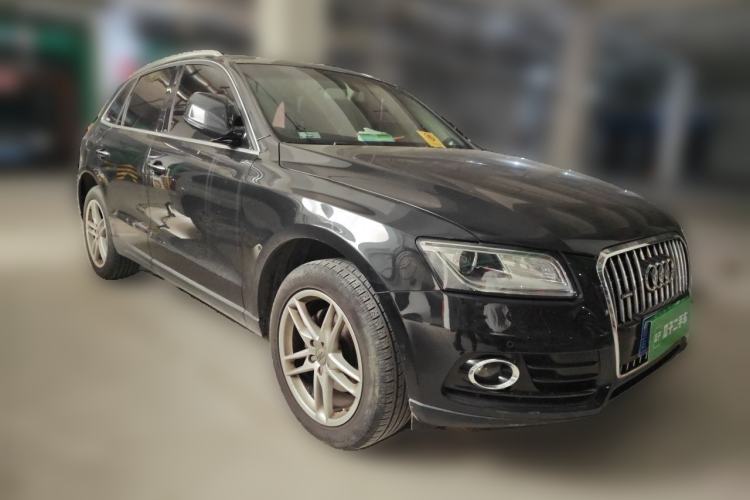 Used Audi Q5 2016 40 TFSI Technology Edition Front Right 45 Deg