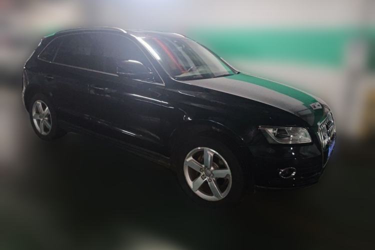Used Audi Q5 2016 40 TFSI Technology Edition Front Right 45 Deg
