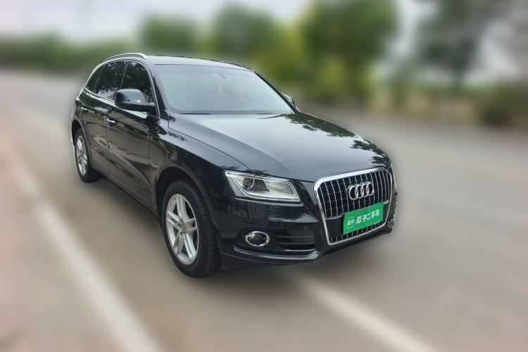 Used Audi Q5 2016 40 TFSI Comfort Model Front Right 45 Deg