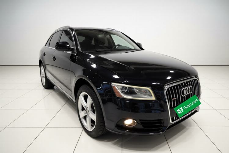 Used Audi Q5 2016 40 TFSI Technology Edition Front Right 45 Deg