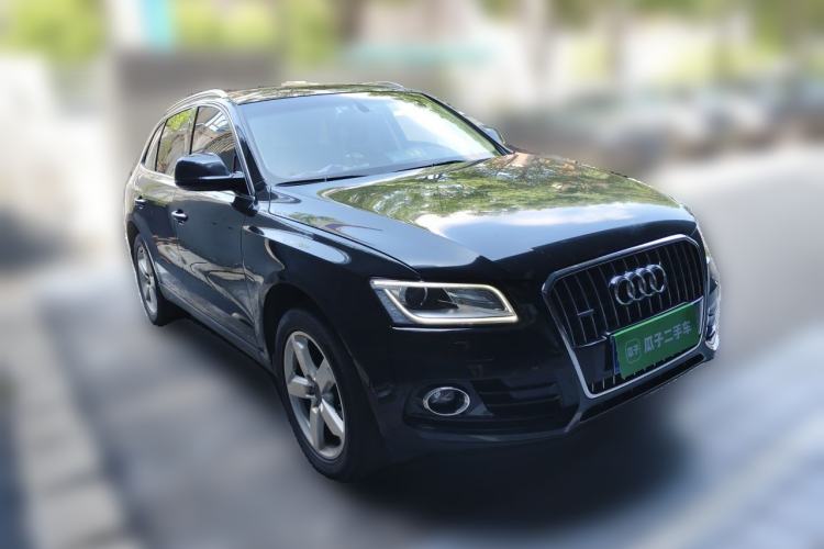 Used Audi Q5 2016 40 TFSI Technology Edition Front Right 45 Deg