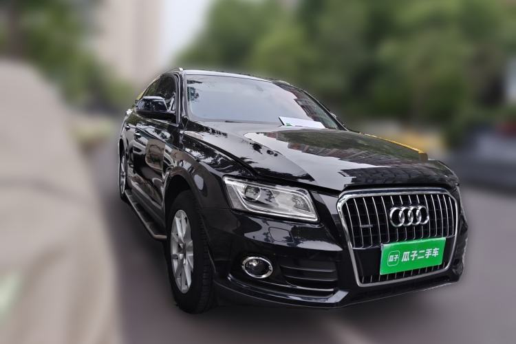 Used Audi Q5 2016 40 TFSI Trendy Edition Front Right 45 Deg