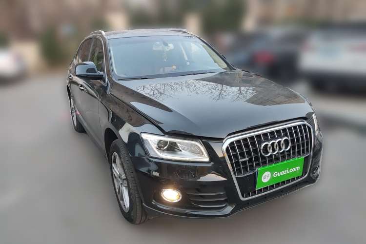 Used Audi Q5 2016 40 TFSI Technology Edition Front Right 45 Deg