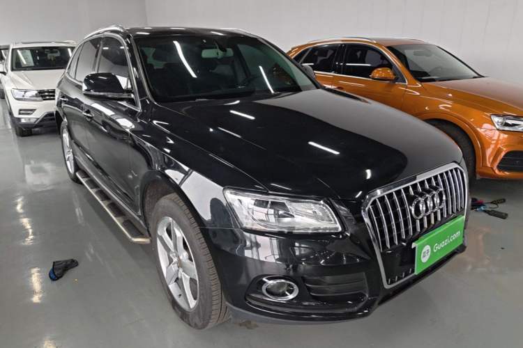Used Audi Q5 2016 40 TFSI Technology Edition Front Right 45 Deg
