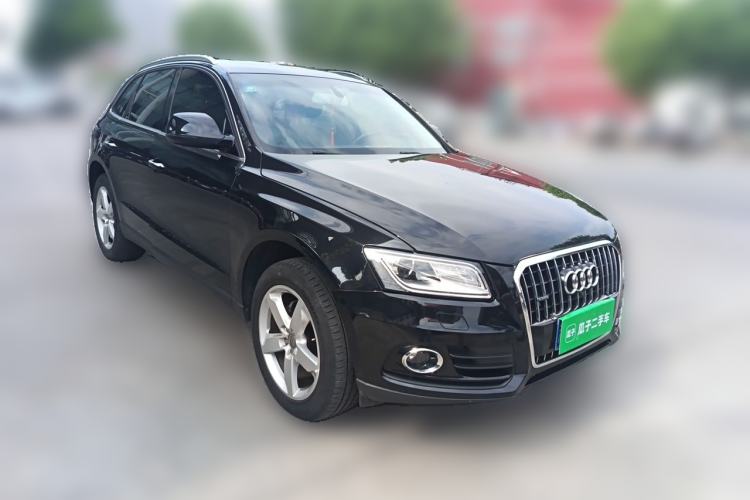 Used Audi Q5 2016 40 TFSI Technology Edition Front Right 45 Deg