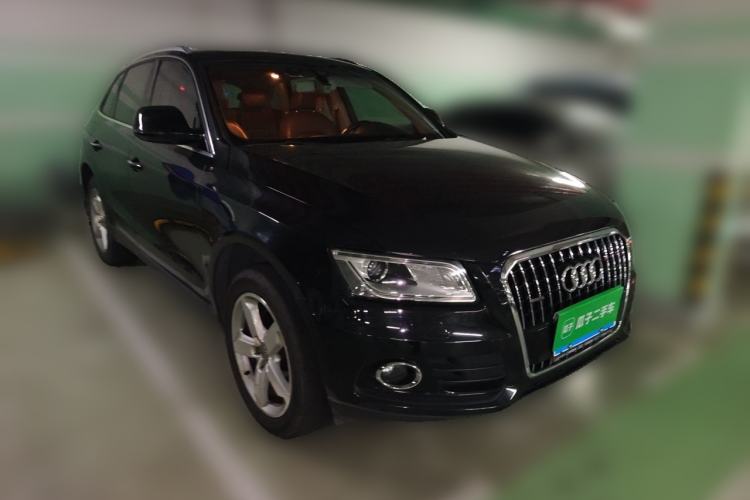 Used Audi Q5 2016 40 TFSI Technology Edition Front Right 45 Deg
