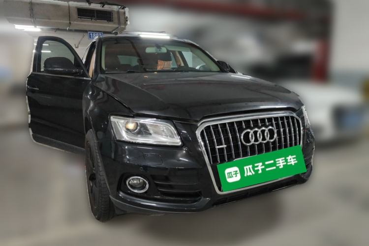 Used Audi Q5 2016 40 TFSI Technology Edition Front Right 45 Deg