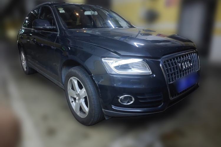 Used Audi Q5 2016 40 TFSI Trendy Edition Front Right 45 Deg