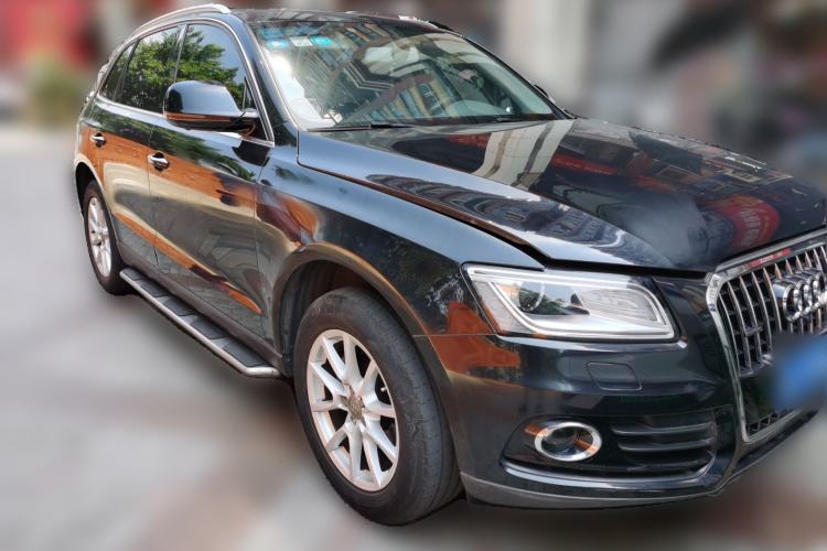 Used Audi Q5 2016 40 TFSI Trendy Edition Front Right 45 Deg