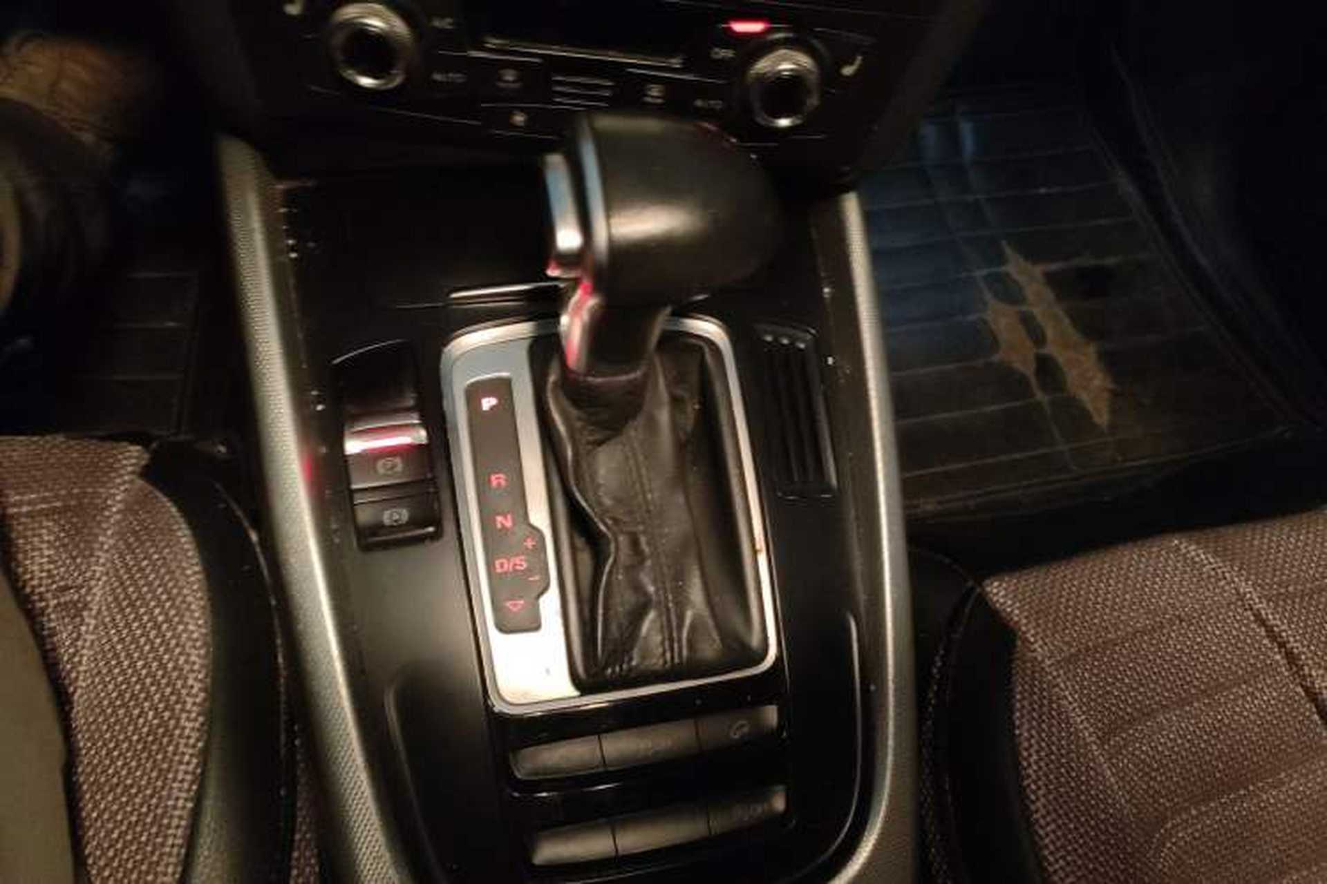 Used Audi Q5 2016 40 TFSI Technology Edition Gear Lever