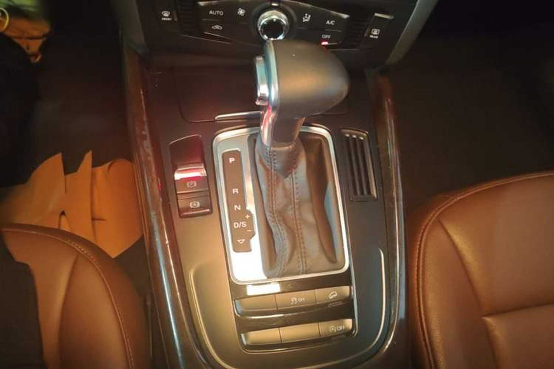 Used Audi Q5 2016 40 TFSI Trendy Edition Gear Lever