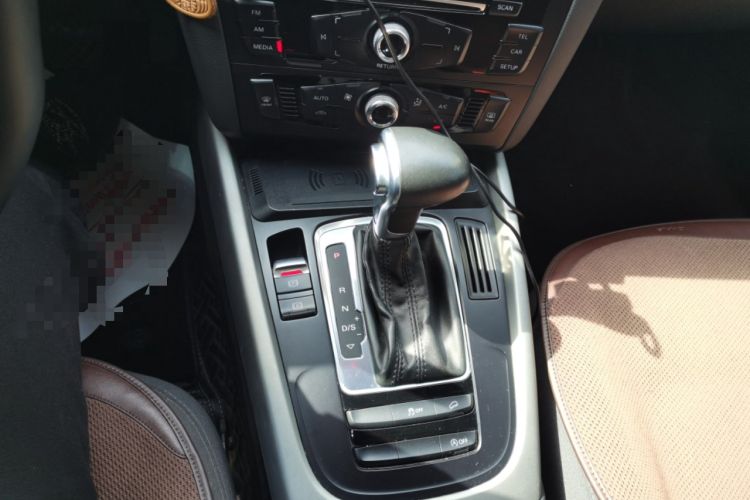 Used Audi Q5 2016 40 TFSI Trendy Edition Gear Lever