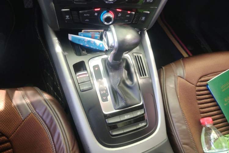 Used Audi Q5 2016 40 TFSI Trendy Edition Gear Lever