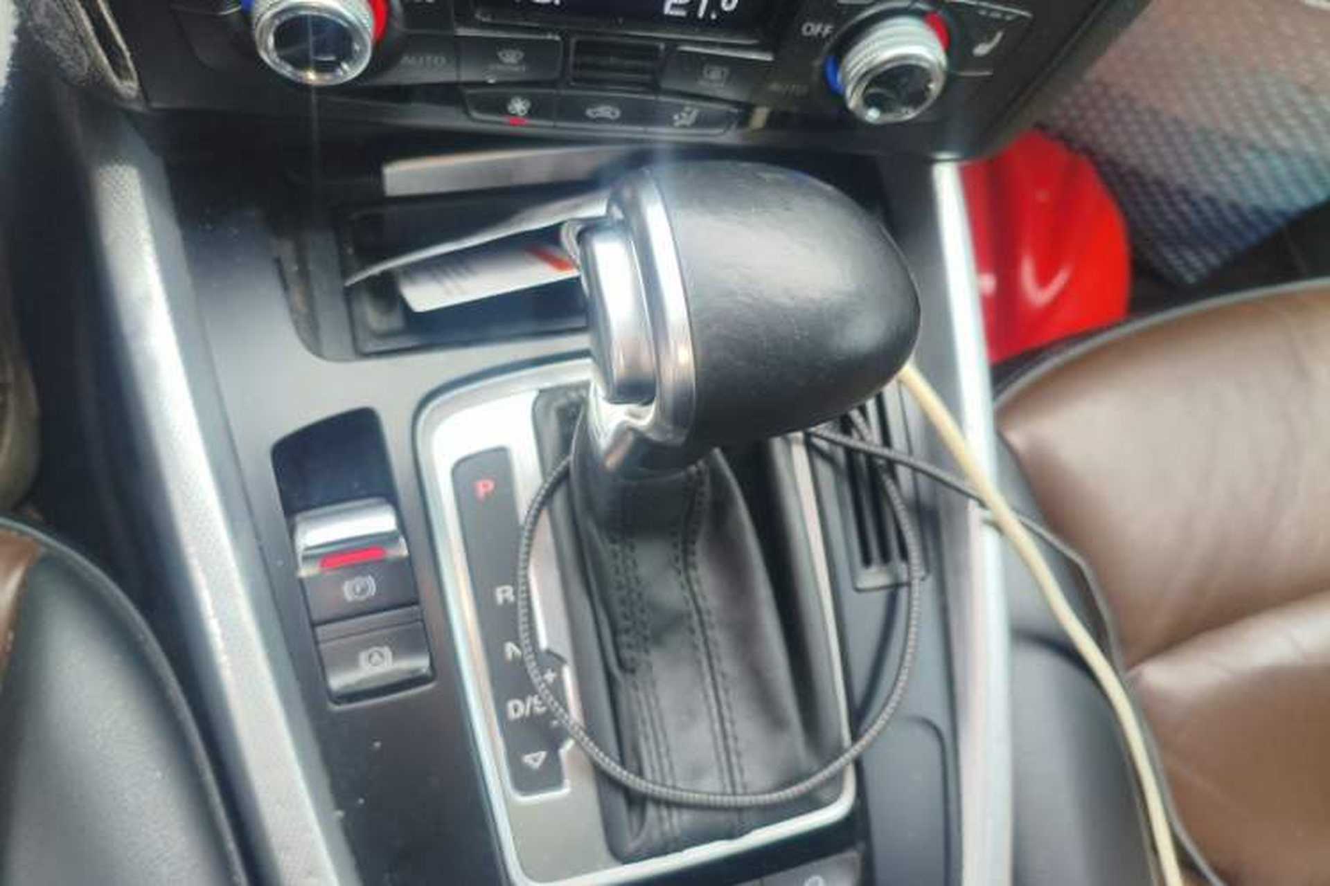 Used Audi Q5 2016 40 TFSI Technology Edition Gear Lever