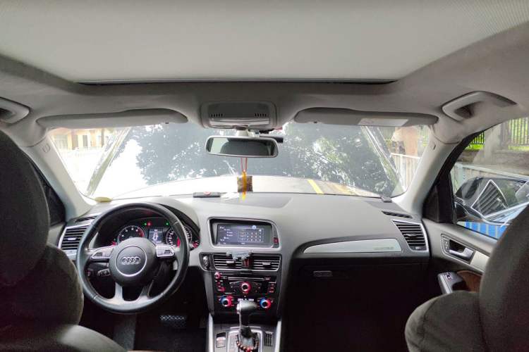 Used Audi Q5 2016 40 TFSI Technology Edition Headliner
