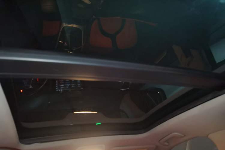 Used Audi Q5 2016 40 TFSI Technology Edition Headliner