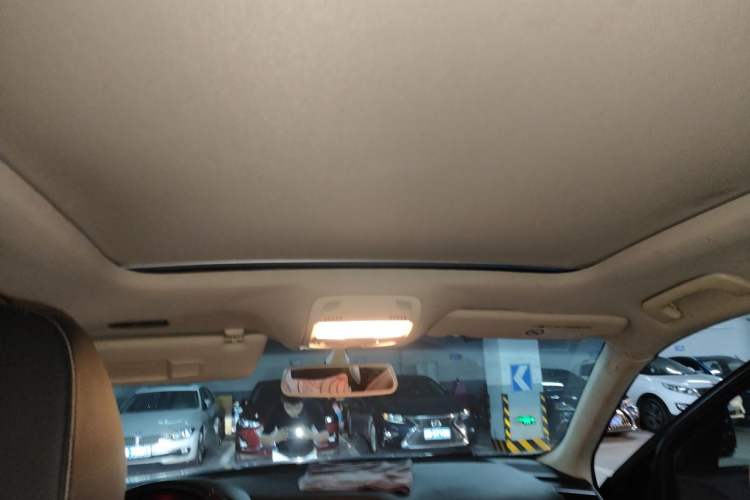 Used Audi Q5 2016 40 TFSI Technology Edition Headliner