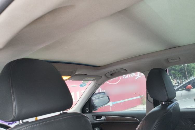 Used Audi Q5 2016 40 TFSI Comfort Model Headliner