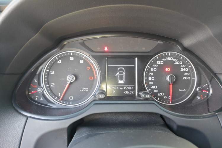 Used Audi Q5 2016 40 TFSI Technology Edition Instrument Cluster