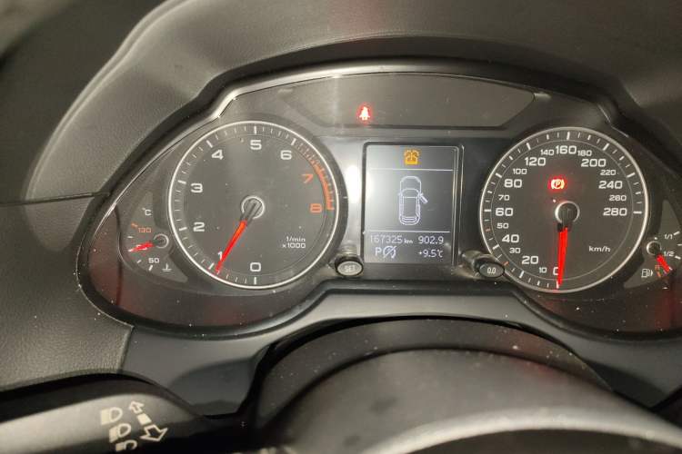 Used Audi Q5 2016 40 TFSI Technology Edition Instrument Cluster