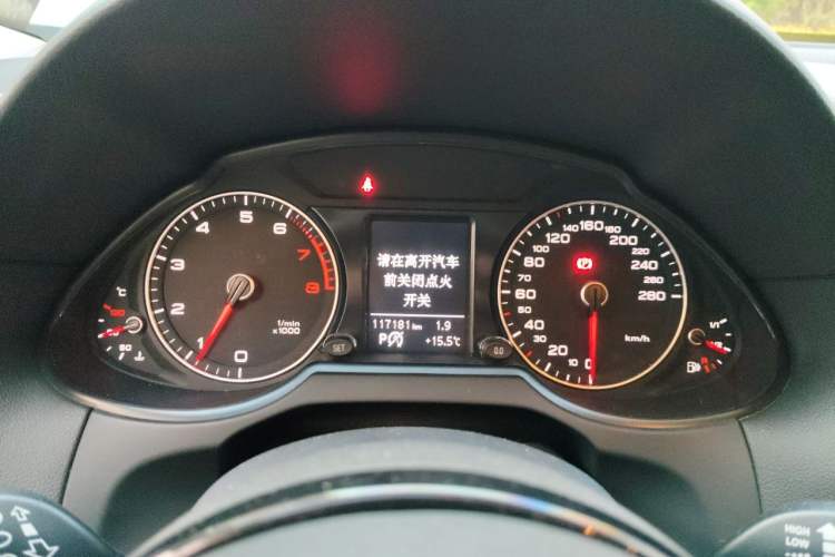 Used Audi Q5 2016 40 TFSI Technology Edition Instrument Cluster