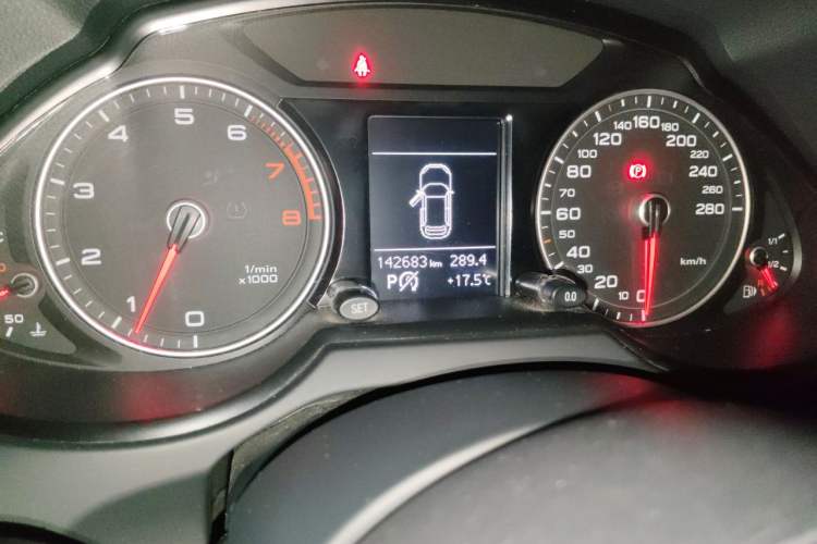 Used Audi Q5 2016 40 TFSI Technology Edition Instrument Cluster