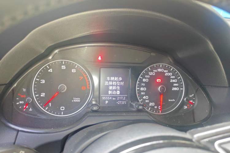 Used Audi Q5 2016 40 TFSI Technology Edition Instrument Cluster