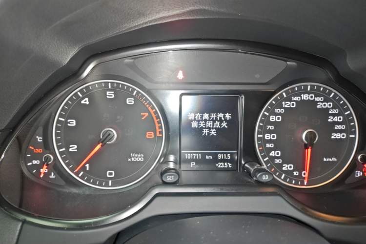 Used Audi Q5 2016 Plus 40 TFSI Dynamic Model Instrument Cluster