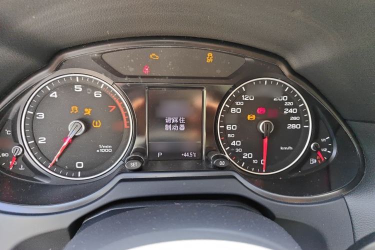 Used Audi Q5 2016 40 TFSI Technology Edition Instrument Cluster