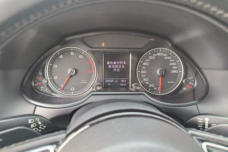 Used Audi Q5 2016 40 TFSI Technology Edition Instrument Cluster