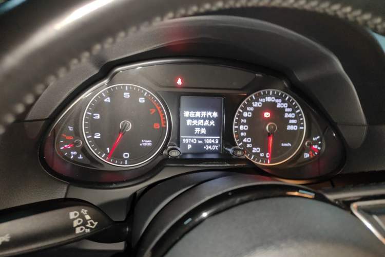 Used Audi Q5 2016 40 TFSI Technology Edition Instrument Cluster