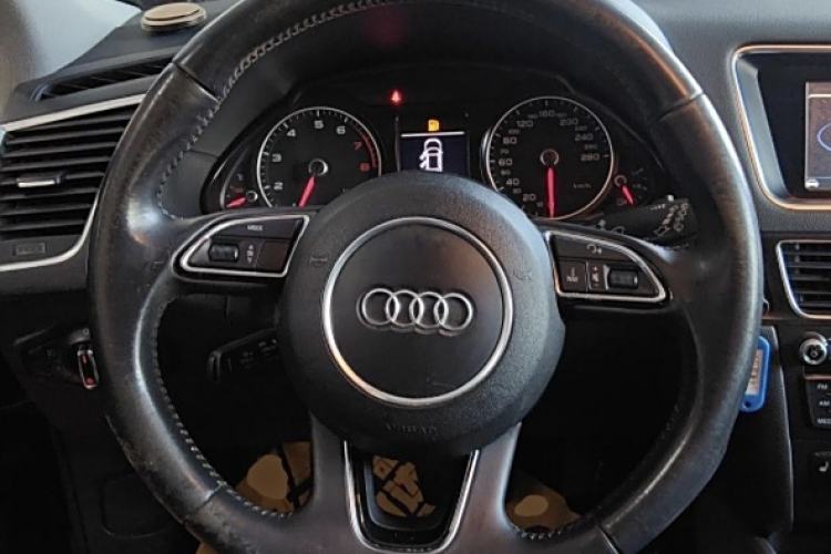 Used Audi Q5 2016 40 TFSI Technology Edition Interior 1