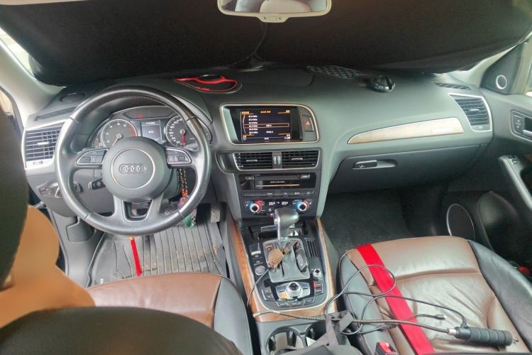 Used Audi Q5 2016 40 TFSI Technology Edition Interior 2
