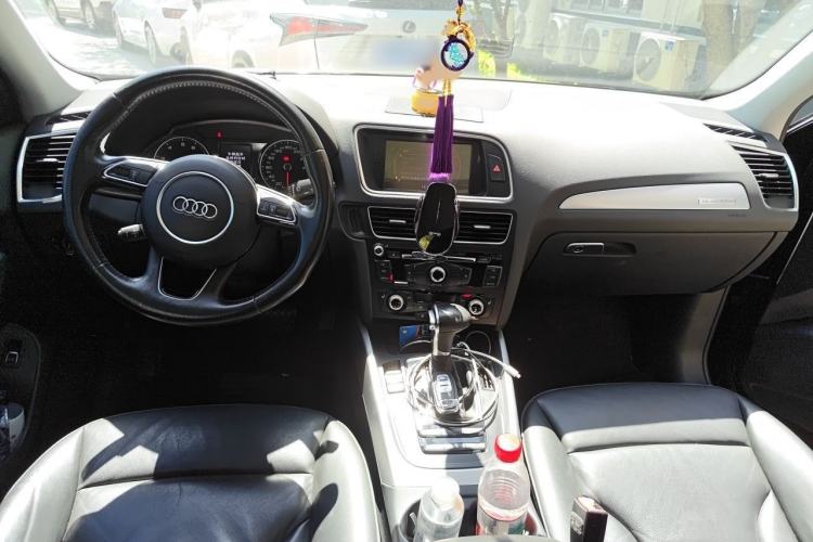 Used Audi Q5 2016 40 TFSI Technology Edition Interior 2