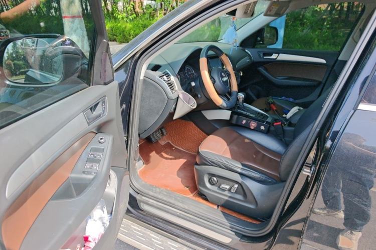 Used Audi Q5 2016 40 TFSI Technology Edition Interior 3