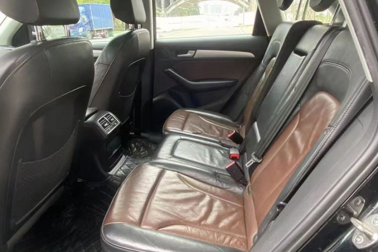 Used Audi Q5 2016 40 TFSI Technology Edition Interior 4