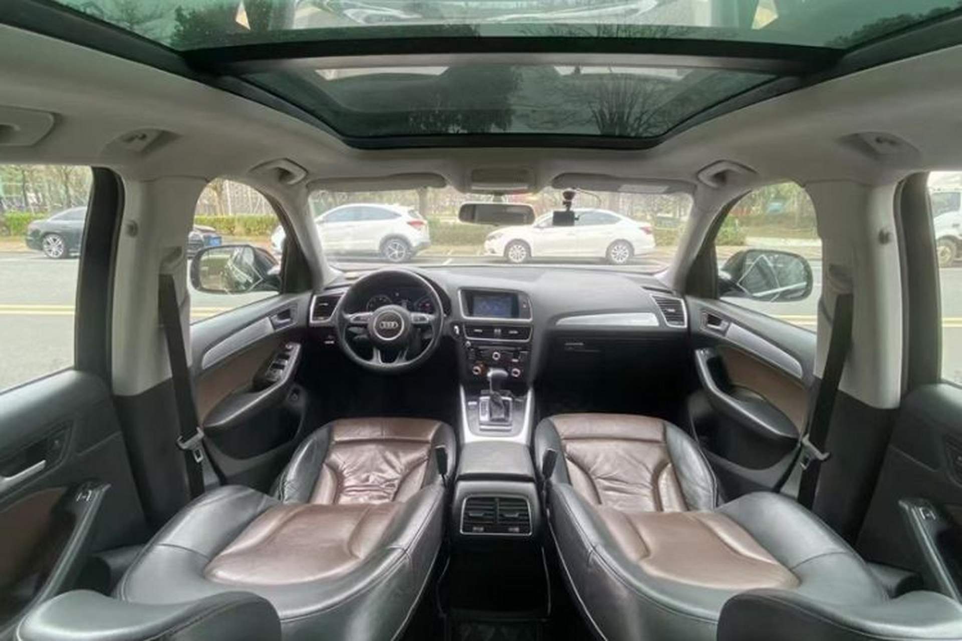 Used Audi Q5 2016 40 TFSI Technology Edition Interior 5
